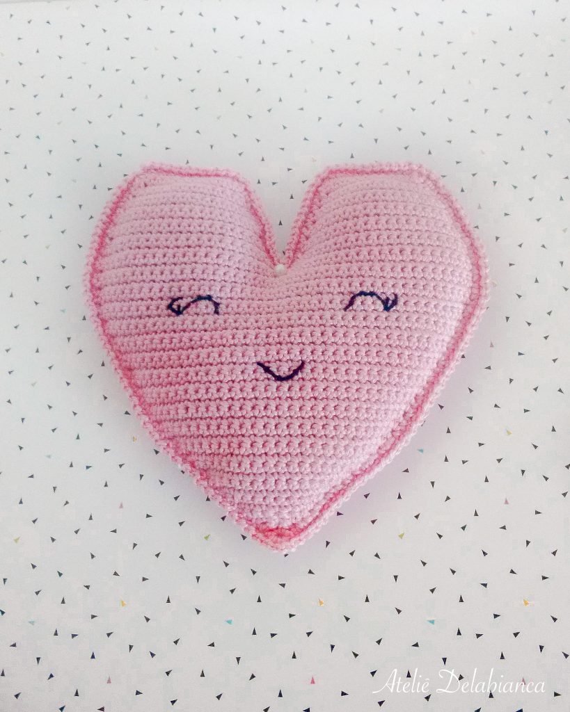Amigurumi de coração para o dia dos namorados